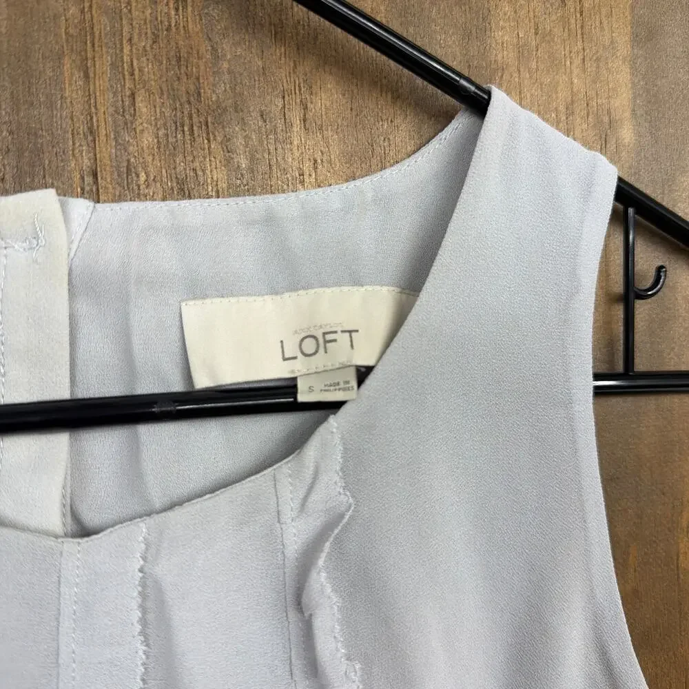 Ann Taylor LOFT Womens Blouse Gray Blue Ruffle Front Sleeveless Lined Small - Picture 4 of 9